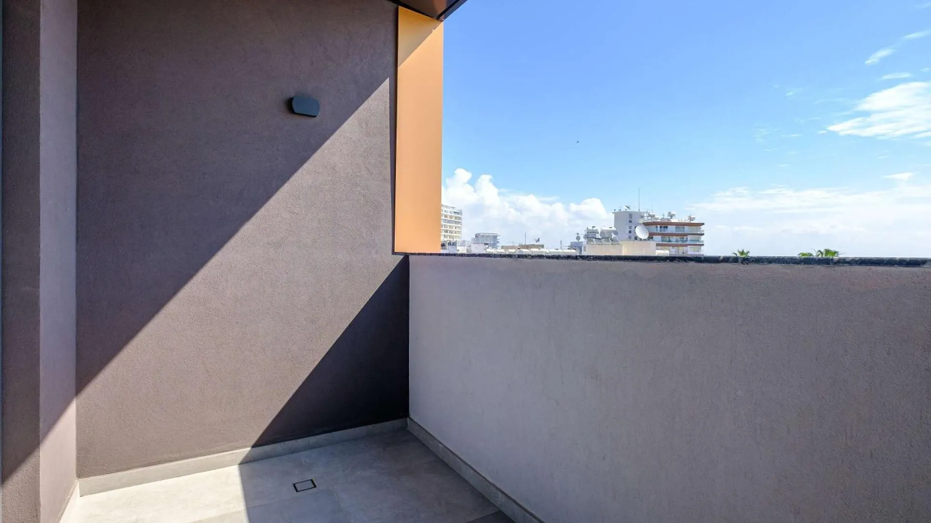 Mercure Larnaca City 3*,  Chipre