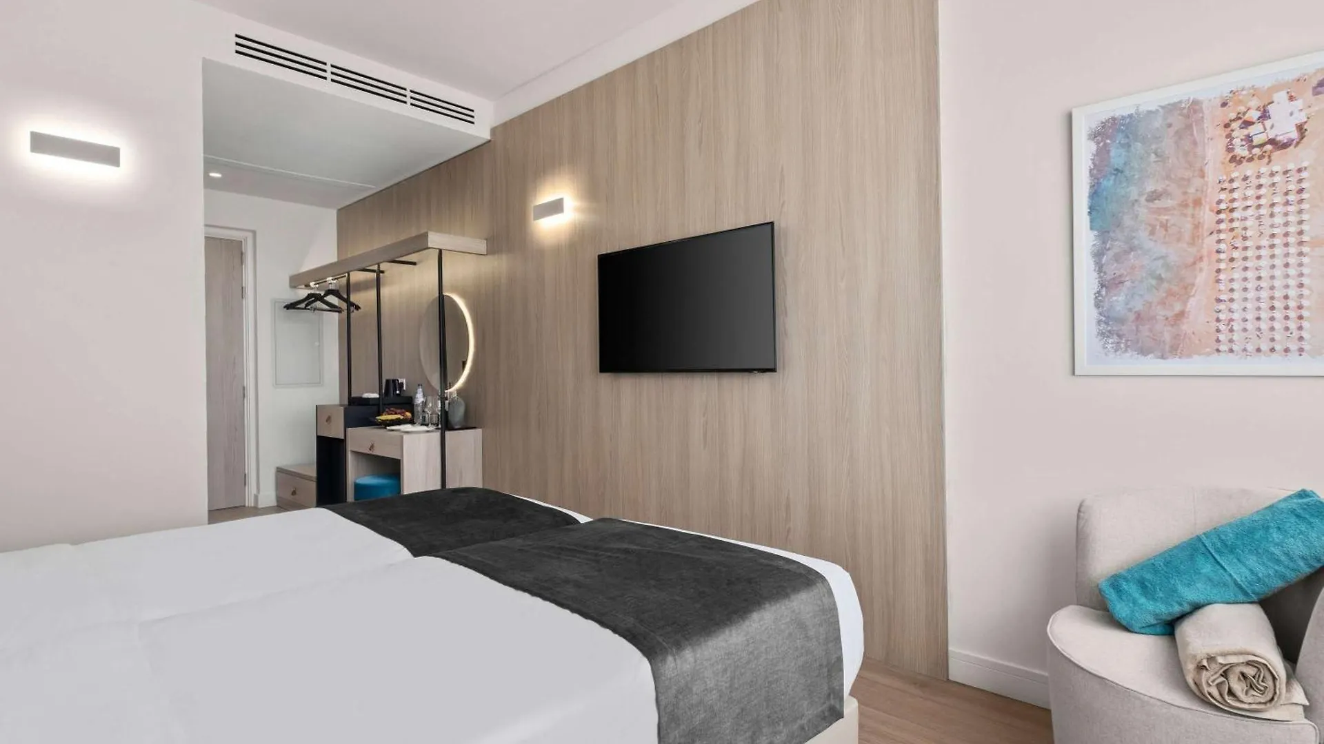 Mercure Larnaca City
