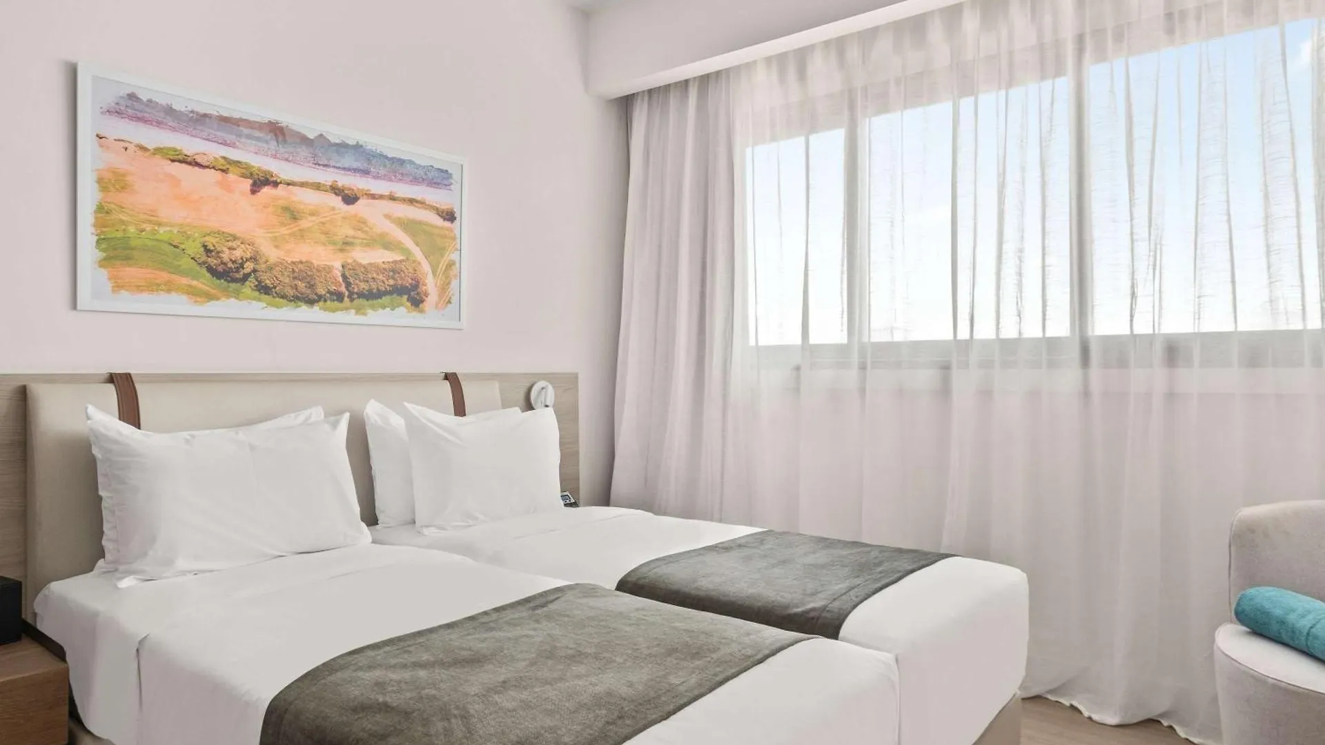 Mercure Larnaca City 호텔